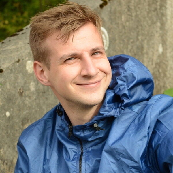 Andriy-Popovych-600x600-c-default